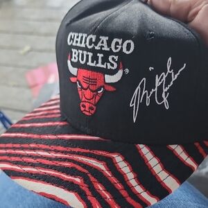 Chicago Bulls Black and Red Cap